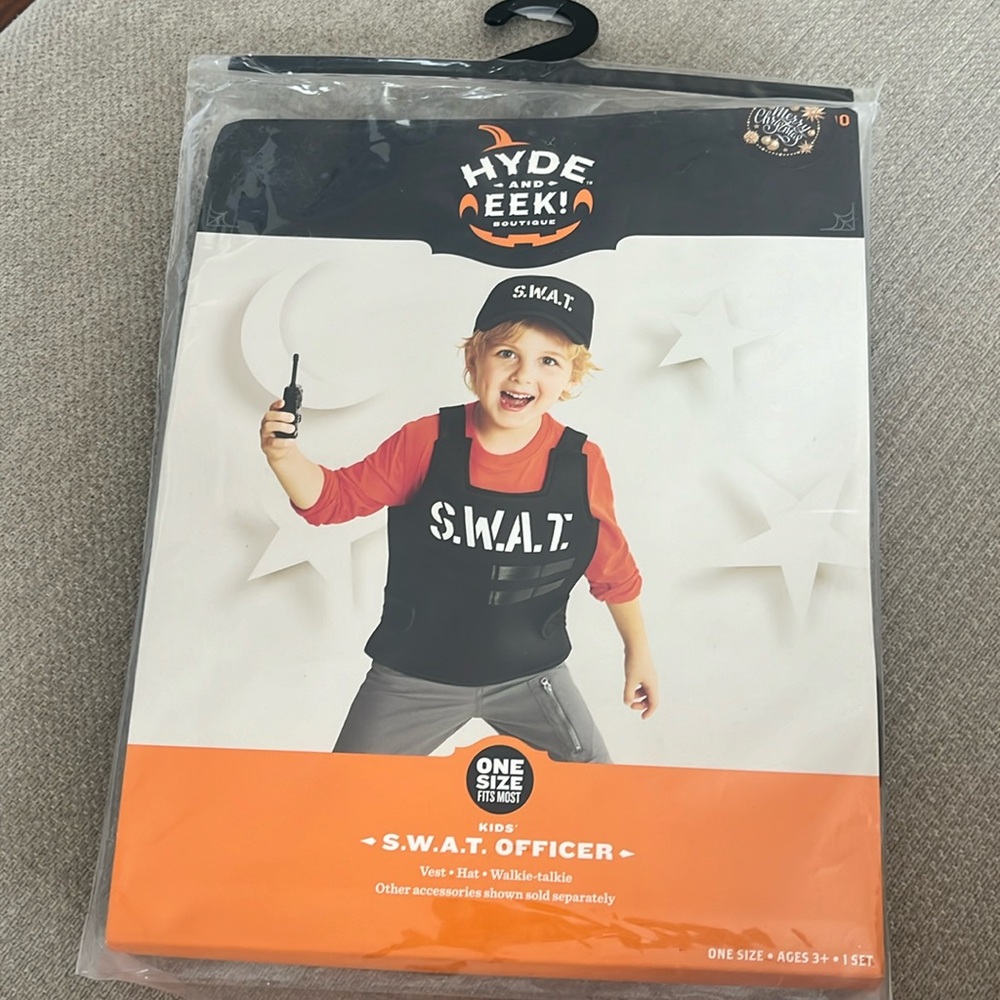 NEW SWAT Officer Halloween Costume Child Boys OSFM (Approx Small/Med) Vest Hat
